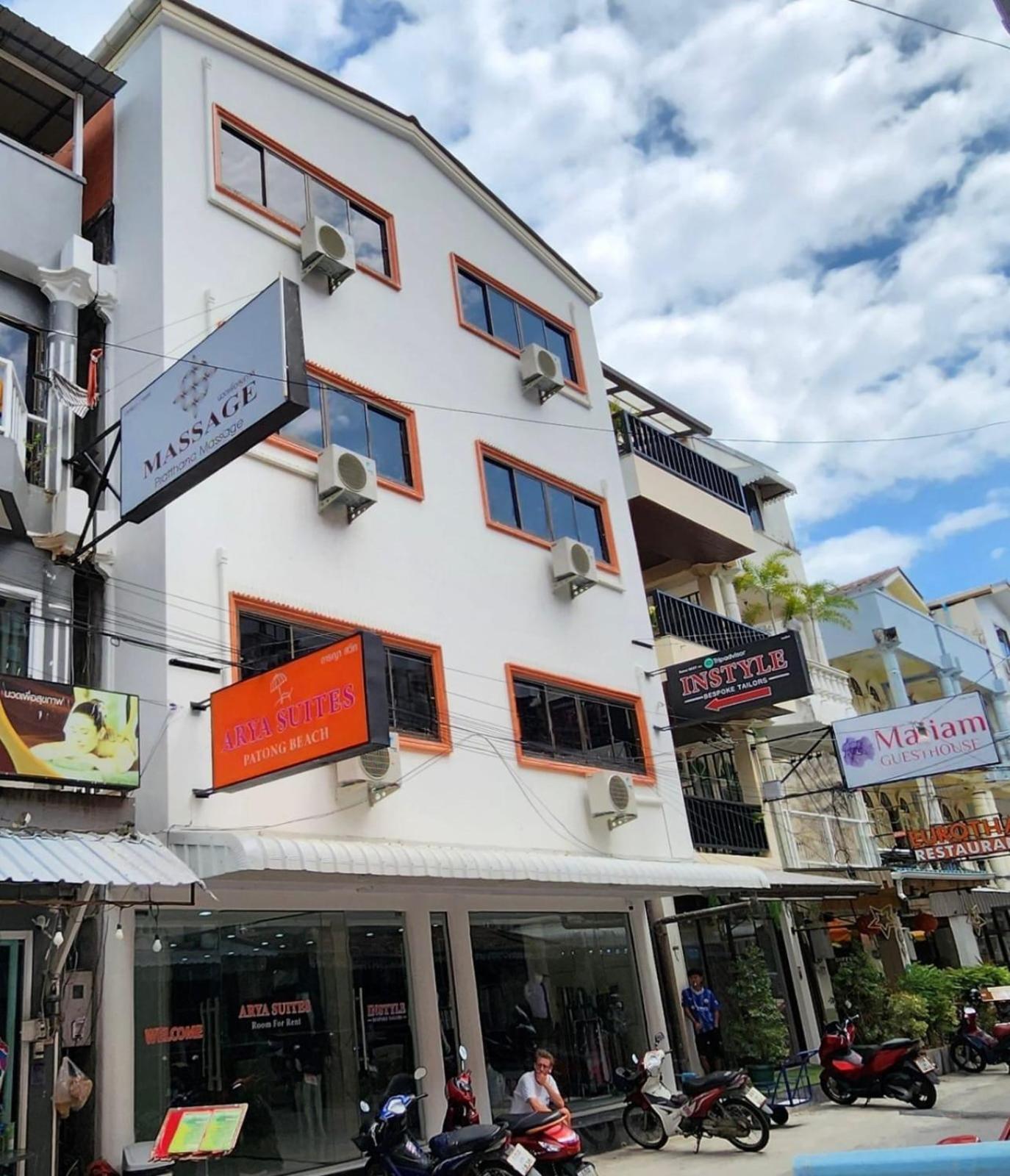 Arya Suites Patong Beach Buitenkant foto
